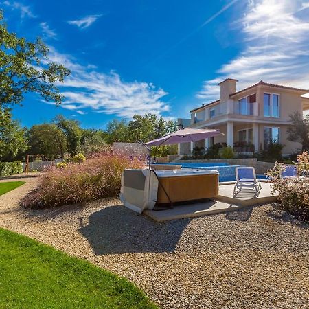 Villa Roko Малинска Екстериор снимка