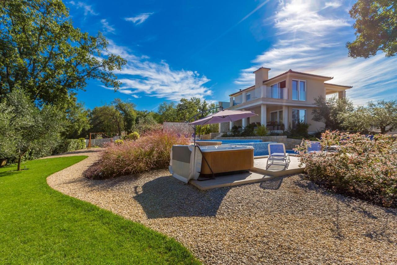 Villa Roko Малинска Екстериор снимка