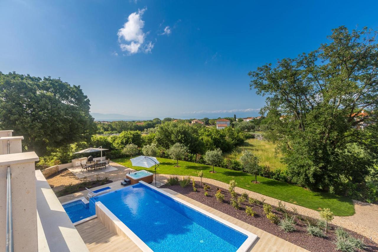 Villa Roko Малинска Екстериор снимка